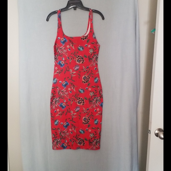 Dresses three for the price of one - Picture 3 of 7